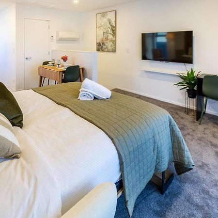 Luxury Studio With Balcony - Close To Supermarket ไครสต์เชิร์ช ภายนอก รูปภาพ