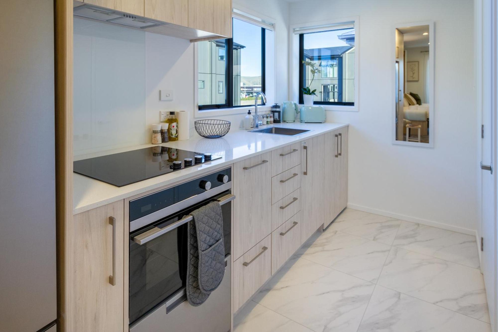 Luxury Studio With Balcony - Close To Supermarket ไครสต์เชิร์ช ภายนอก รูปภาพ
