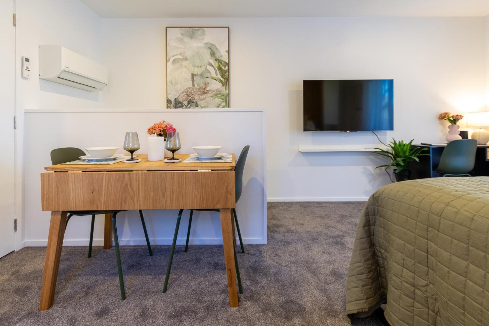 Luxury Studio With Balcony - Close To Supermarket ไครสต์เชิร์ช ภายนอก รูปภาพ