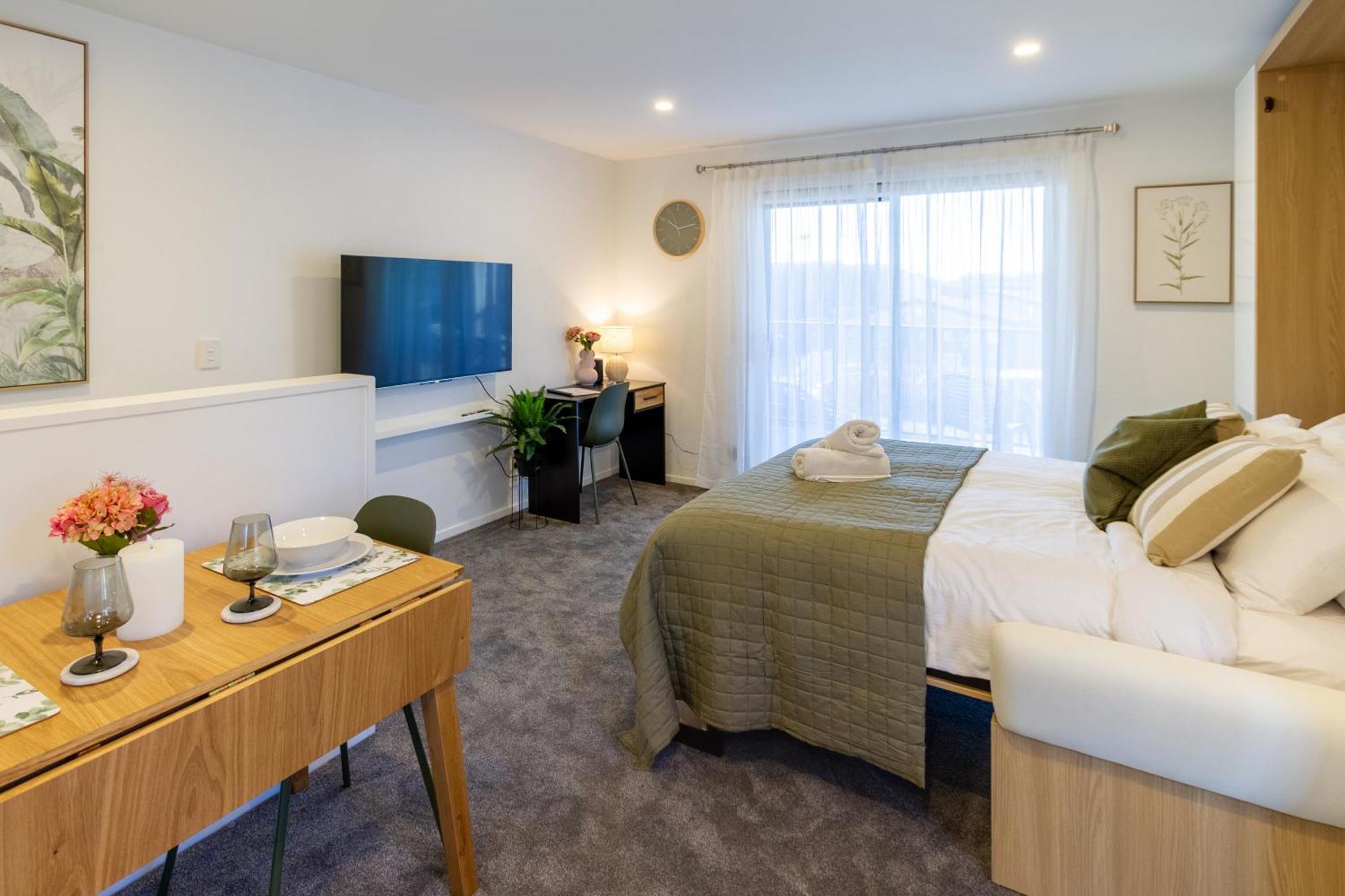 Luxury Studio With Balcony - Close To Supermarket ไครสต์เชิร์ช ภายนอก รูปภาพ